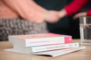 Lire la suite à propos de l’article Doula ou sage-femme, quel choix pour m’accompagner dans ma maternité et ma vie de femme ?